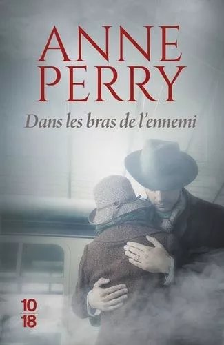Une Enquête D'elena Standish - Dans Les Bras De L'ennemi